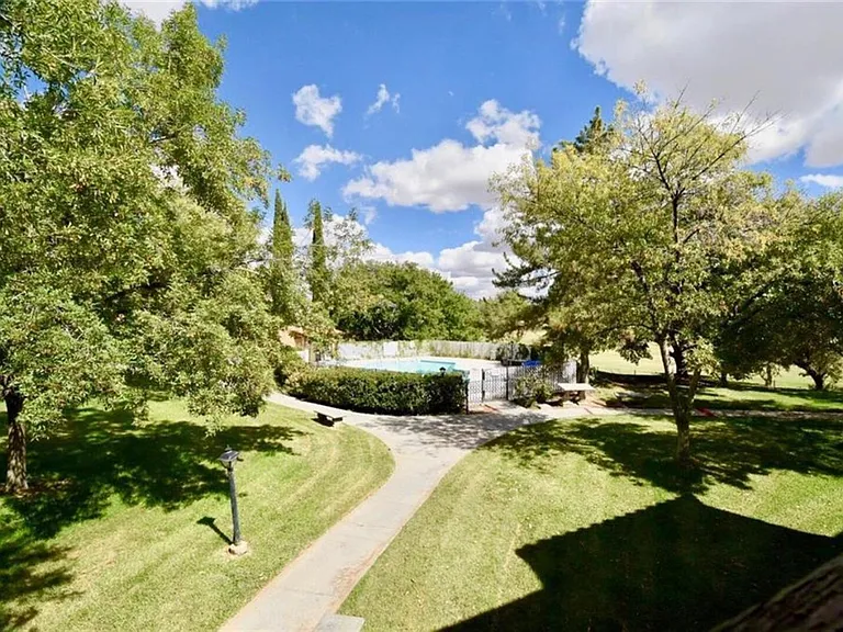 1644 Lomaland Dr #120 — Photo 12