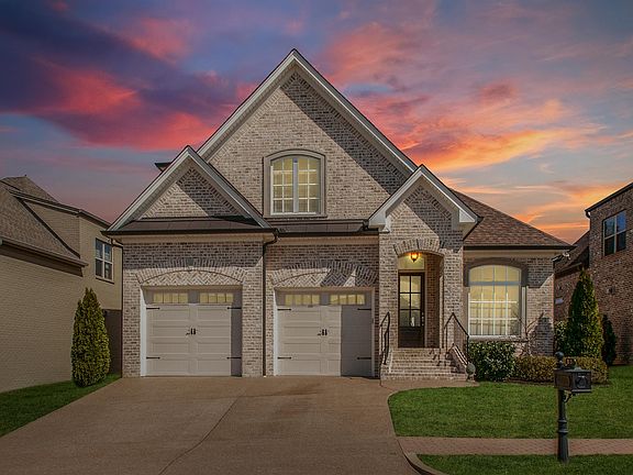 2nd image of 1033 Jarman Ln