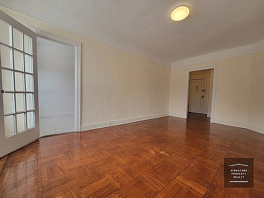 5th image of 44-15 43rd Ave #E