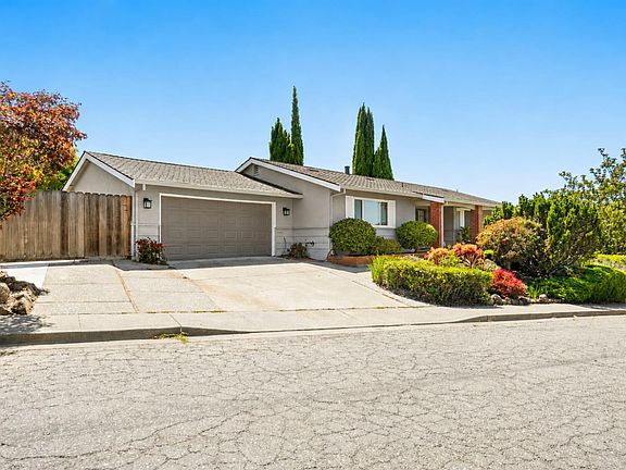4th image of 107 Palomar Lane