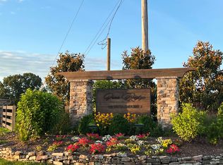 215 Freeman Dr, Rogersville, AL 35652