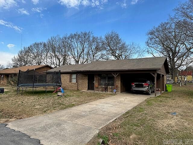 1st image of 206 Teresa Ln