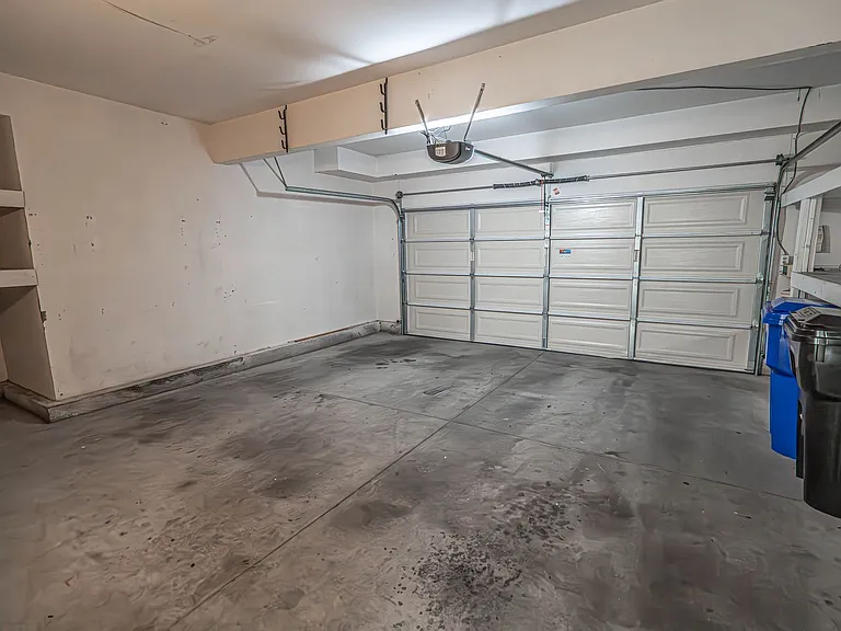 25410 Dry Creek Ct — Photo 17