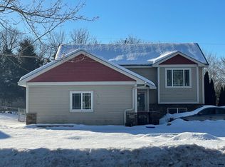 208 Pullman Ave, Saint Paul Park, MN 55071