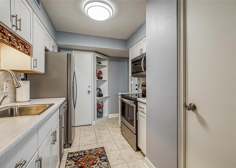 1st image of 4550 Warwick Blvd APT 605