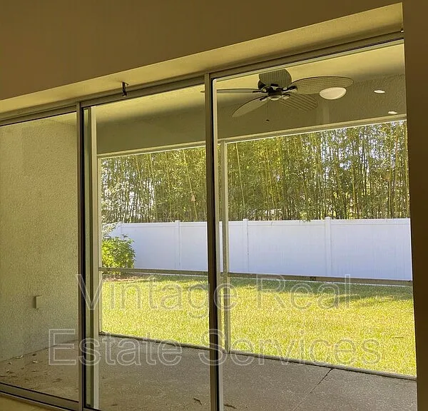 7905 Silver Clover Ct — Photo 19