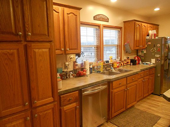 3rd image of 80 Alison Dr