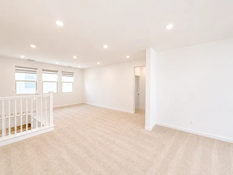 586 Gateway Ln — Photo 14