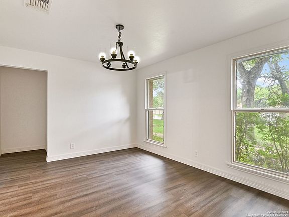 4th image of 8523 TIMBERWILDE ST