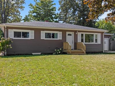 2612 Larkmoor St, Lorain, OH, 44052