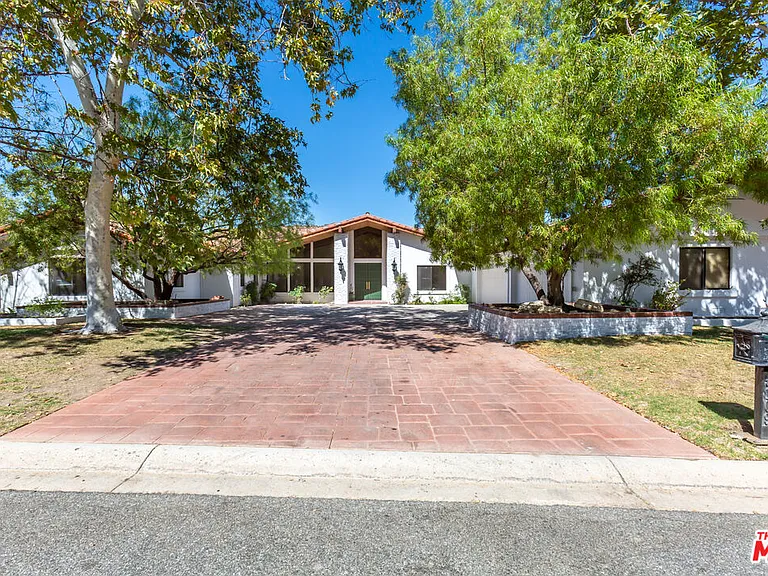 5109 Lakeview Canyon Rd — Photo 3