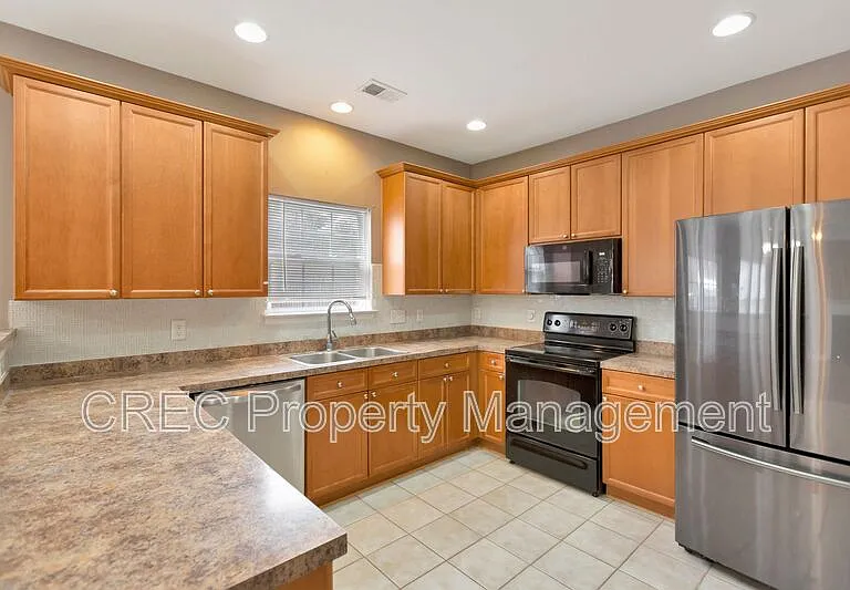 3050 Argyll Dr — Photo 8