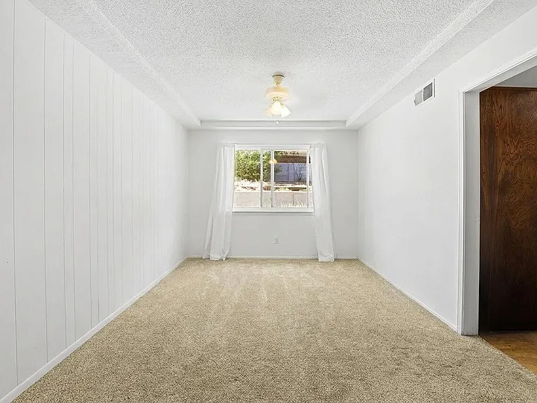 3008 Matador Dr NE — Photo 10