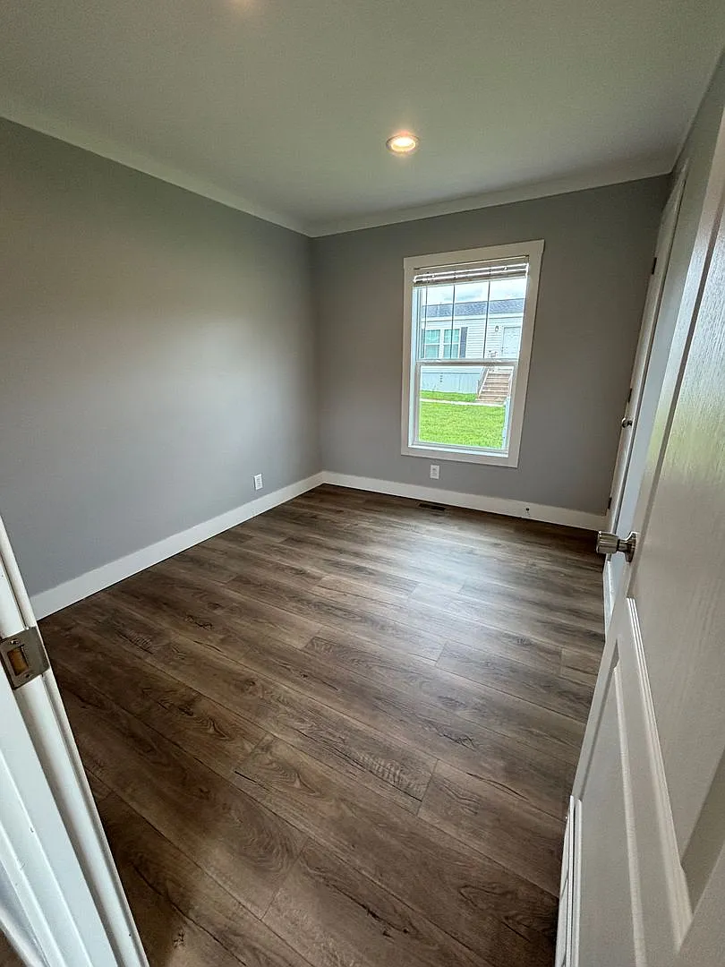 Spencer's Rental - 1215 FR — Photo 3
