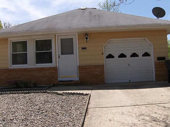 2nd image of 1733 Mount Idenburg Ln