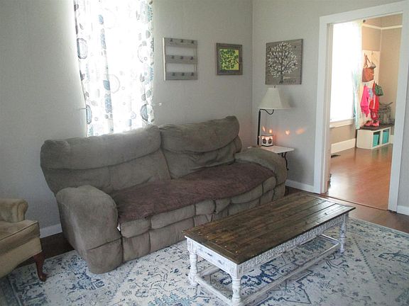 5th image of 1817 E Virginia St