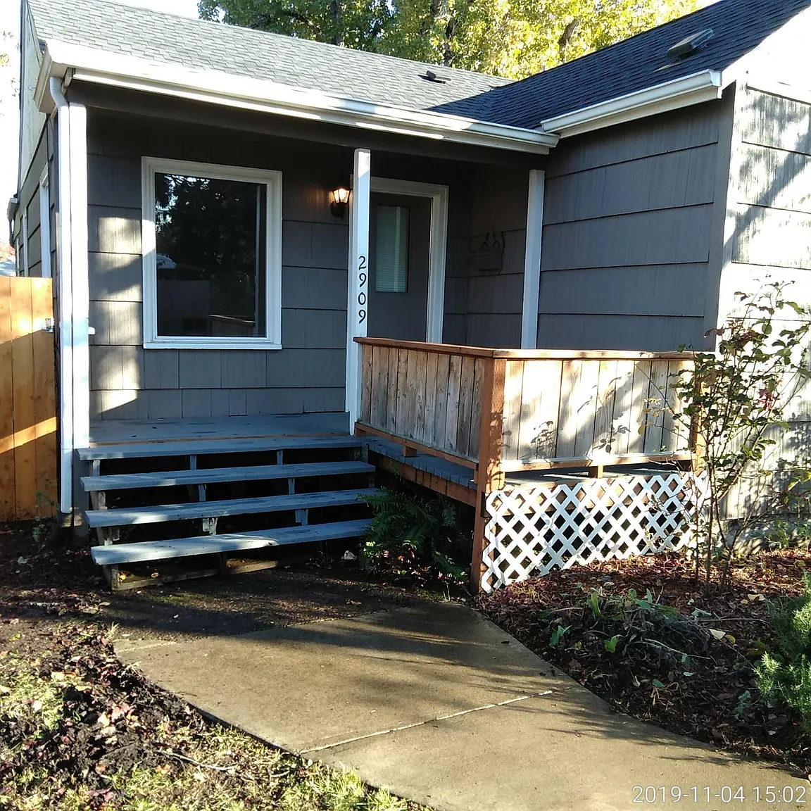 2909 High St photo 1