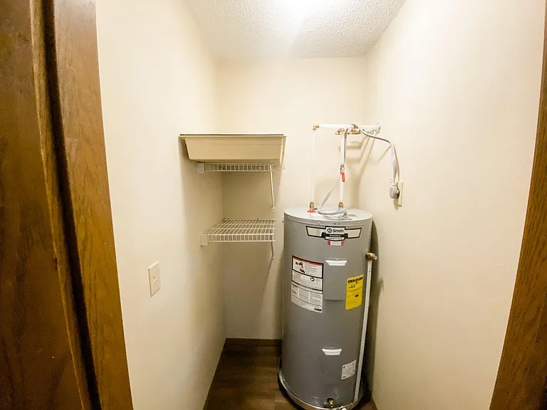 Heritage Apartments — Photo 19