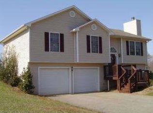 799 Iron Ridge Rd, Rocky Mount, VA 24151