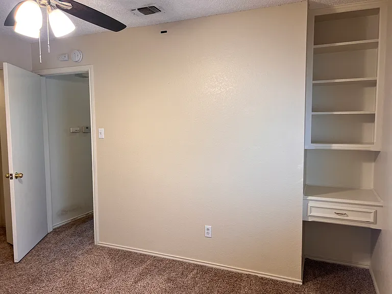 2206 93rd Pl — Photo 8