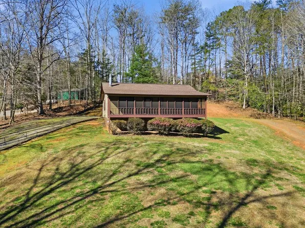 2083 Wood Lake Ln, Young Harris, GA 30582