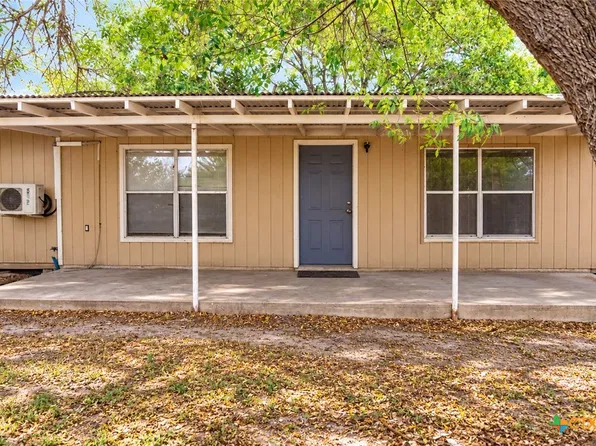 3230 County Road 305, Port Lavaca, TX 77979