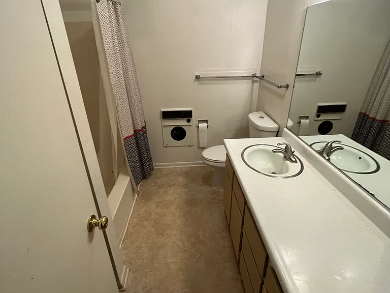 4300 Gray St — Photo 21