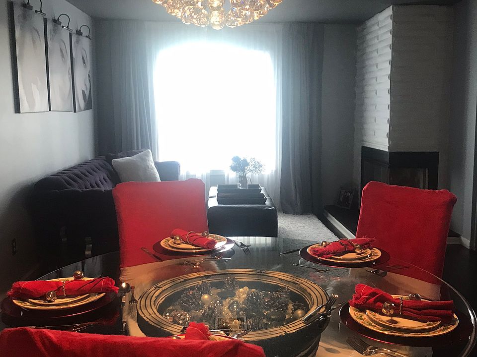 Open floor plan /river views