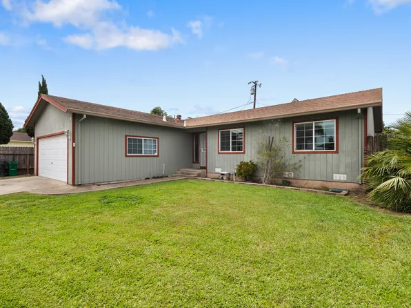 109 Ginos Ct, Freedom, CA 95019