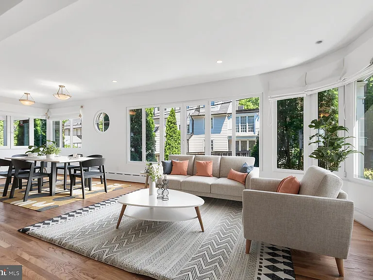 115 Grafton St — Photo 12