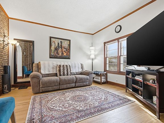 4th image of 1638 Evans Ave