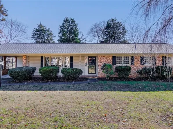 5046 Mountain View Rd, Winston Salem, NC 27104