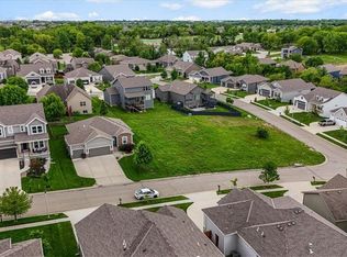 25251 W 141st Ter, Olathe, KS 66061