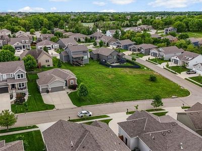25251 W 141st Ter, Olathe, KS, 66061