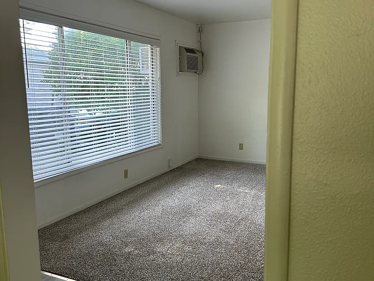 6907 21st Ave — Photo 5