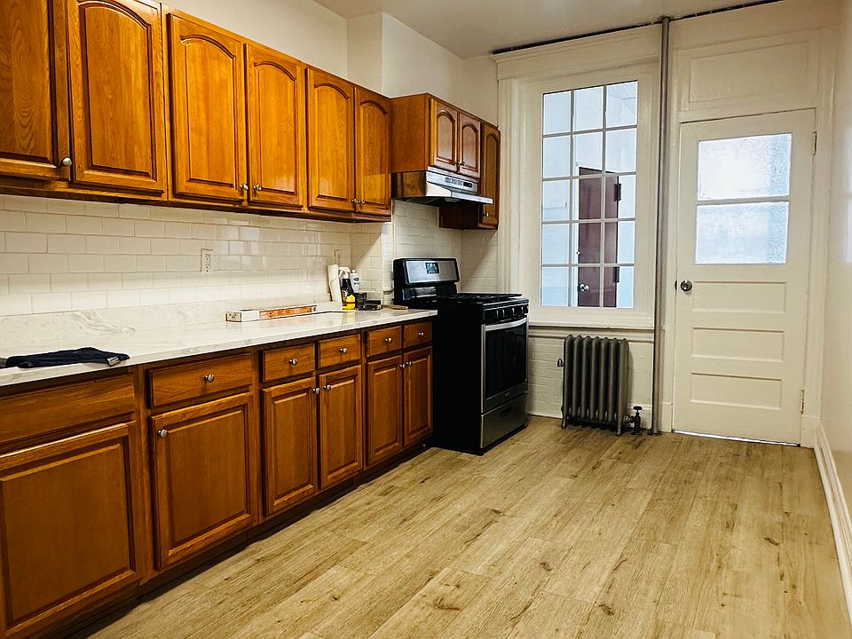 1st image of 5 Convent Ave #2A