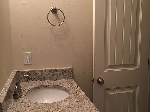 Master bath w/shower