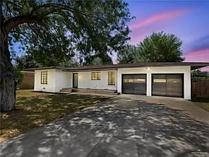 713 Vine Ave