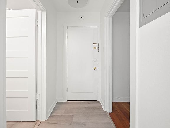 3rd image of 1816 Carleton St APT G