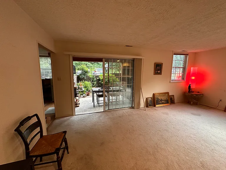 2111 Woodbox Ln #A — Photo 4