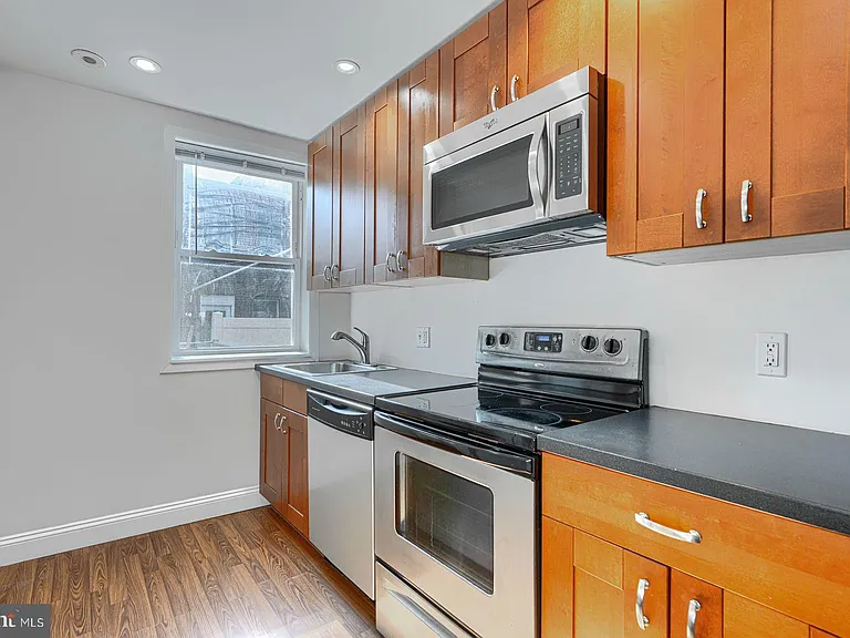 1026 Patapsco St — Photo 5