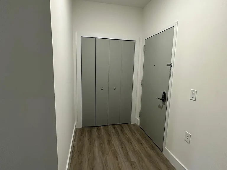 1127 Stuyvesant Ave #203 — Photo 12