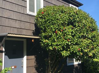 305 NE 61st Ave APT D8, Portland, OR 97213
