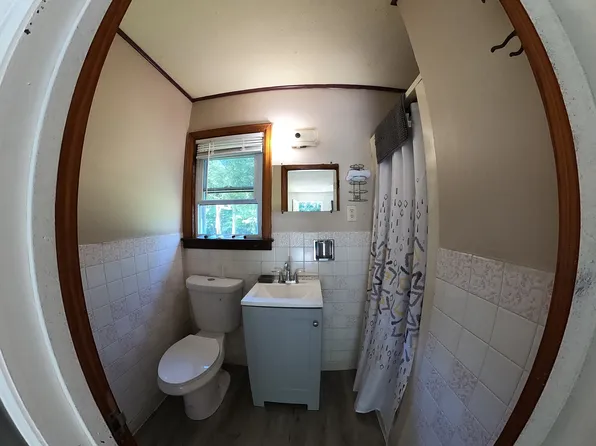 (undisclosed Address), Pittsfield, MA 01201