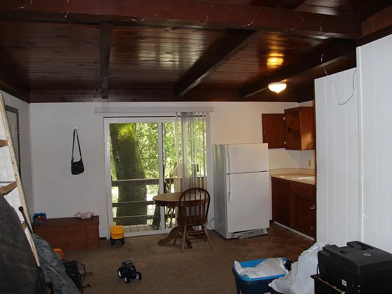 24 S Poplar St #2 — Photo 2