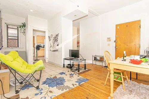 12 Glenville Ave #6 Photo 1