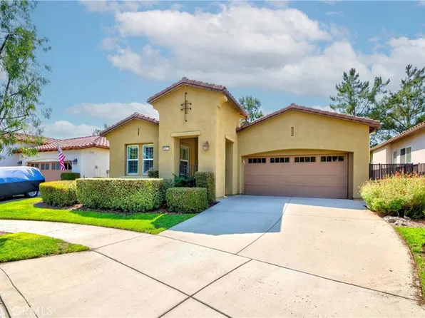 9371 Pioneer Ln, Corona, CA 92883