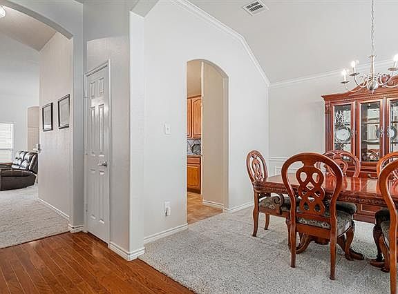5th image of 1612 Summerfield Dr