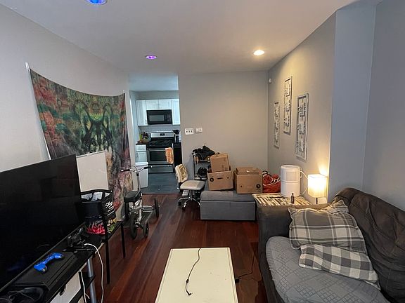 4th image of 2029 N 15th St Unit 1