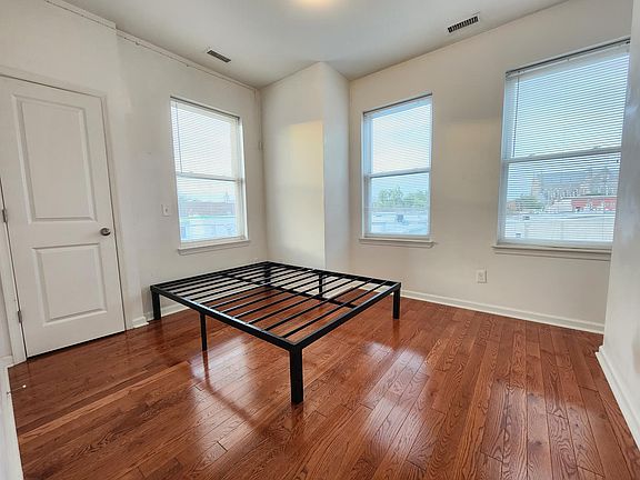 3rd image of 1822 W Norris St #C